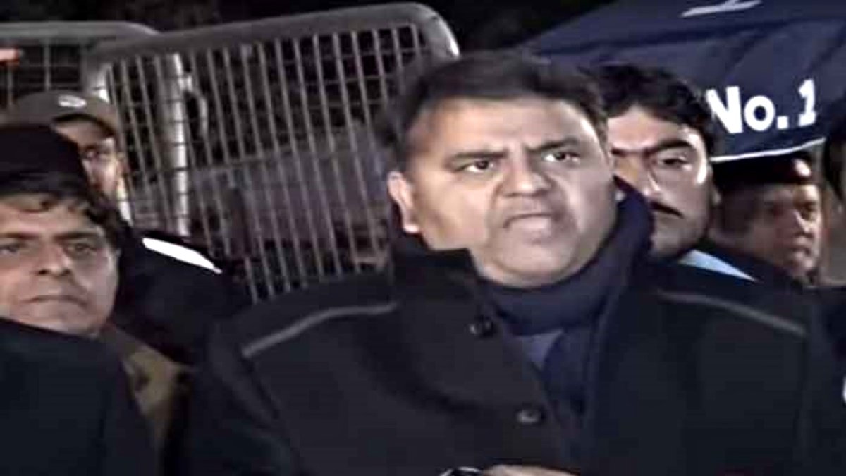 PTI leader Fawad Chaudhary arrested, former Pak PM may also be arrested?