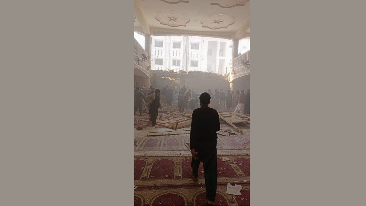 Suicide attack, bom blast in Peshawar mosque, 17 dead, more than 90 injured