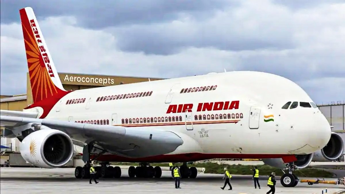 Air India pilot converted cockpit into living room for female friend, DGCA ordered inquiry