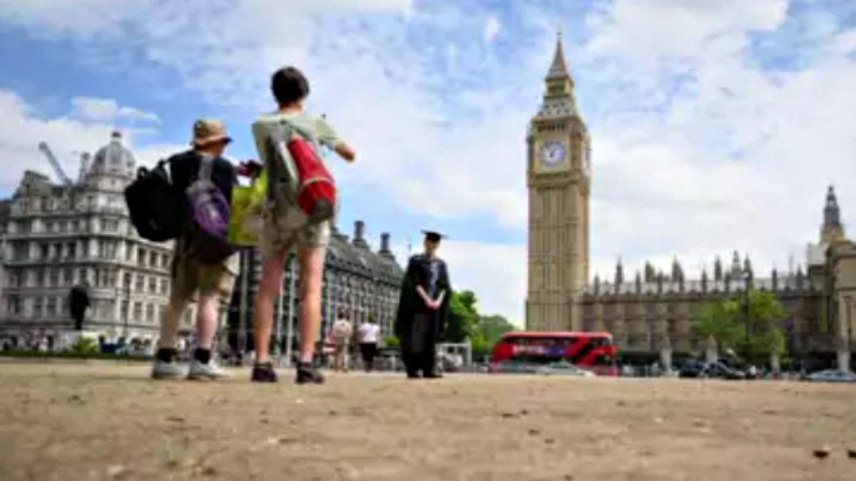Indian and Chinese in UK Have Highest Level of Education: 2021 census knowledge of UK