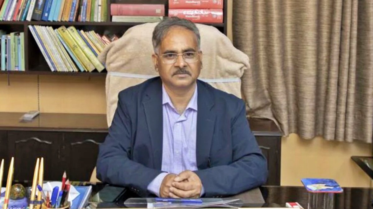 Chapters on Mughals have not been dropped: Dinesh Prasad Saklani