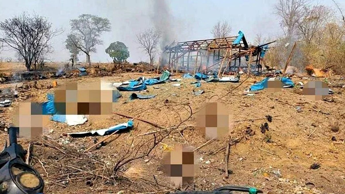 Myanmar army bombarded crowd, aerial firing for 20 minutes, more than 100 died