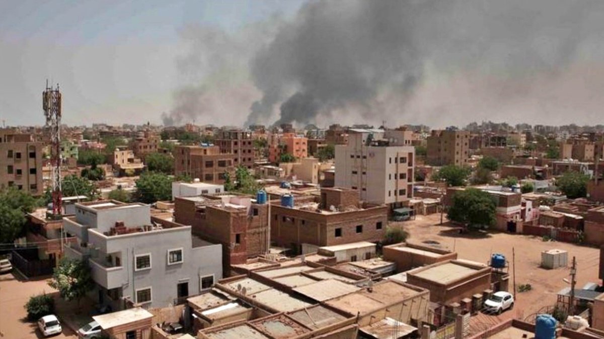 Indians trapped in Sudan, imprisoned in hotels, without electricity, water for days, watch video
