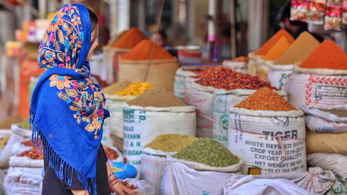 Inflation rate in Pakistan at record level of 50 years, Sri Lanka left behind