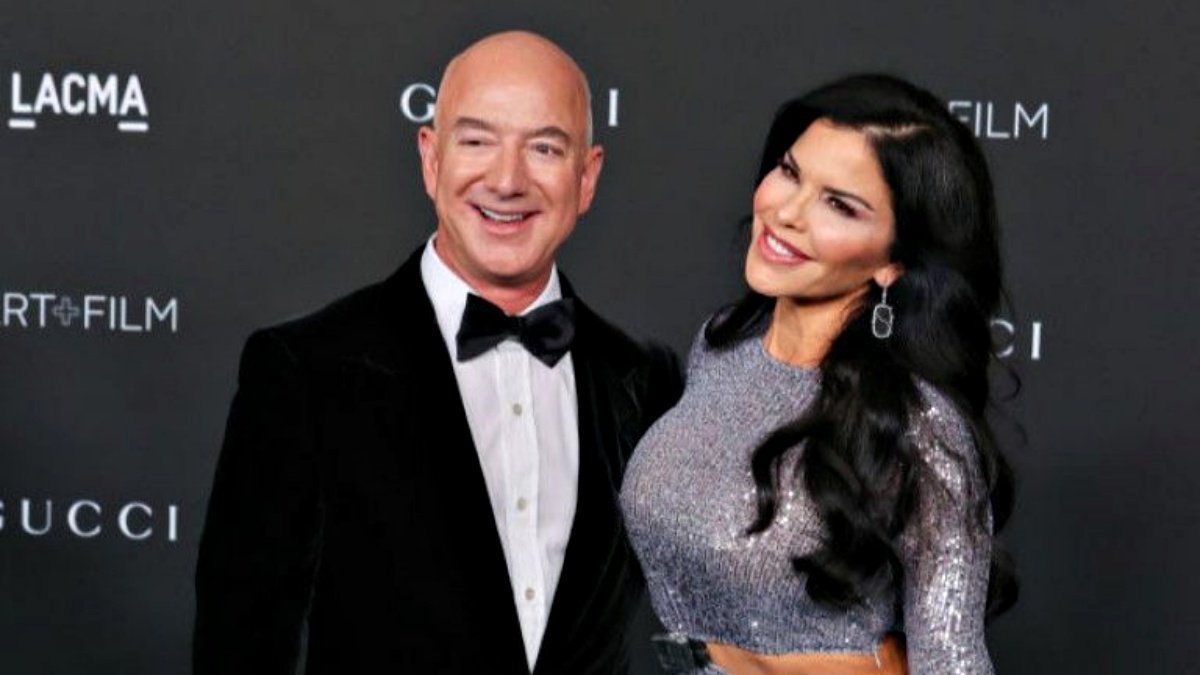 Jeff Bezos got engaged to partner Lauren Sanchez, proposed on a 4000 crore yacht