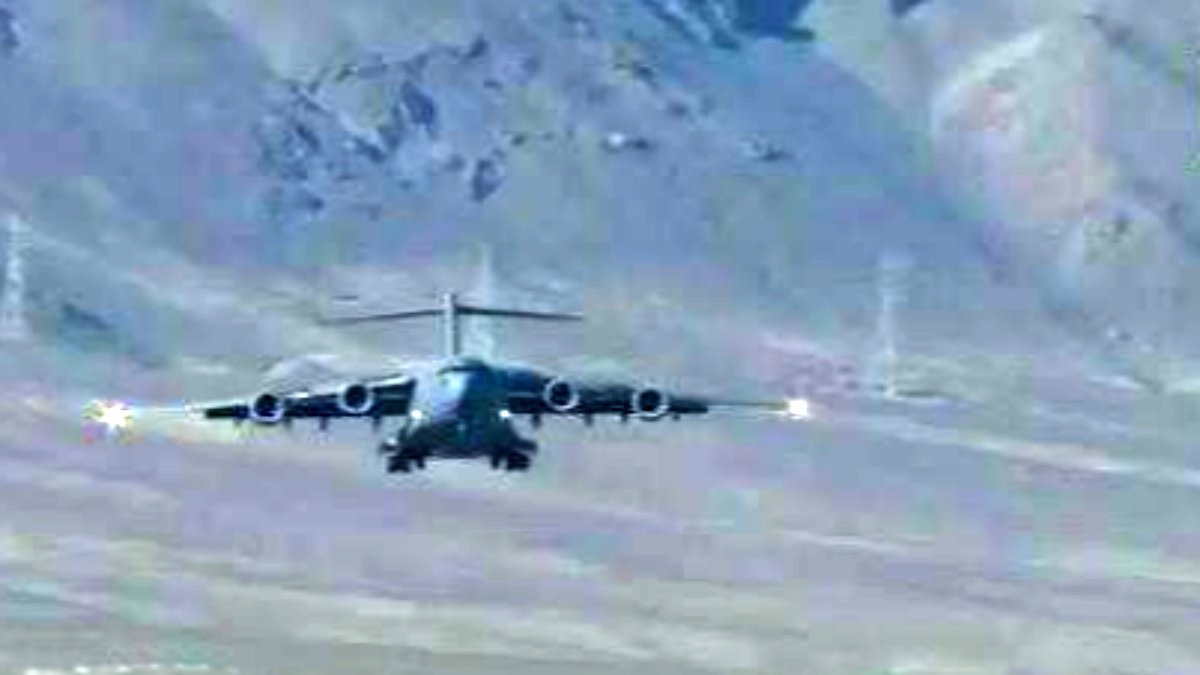All flights canceled on Leh runway, IAF’s C-17 Globemaster aircraft stuck due to technical fault