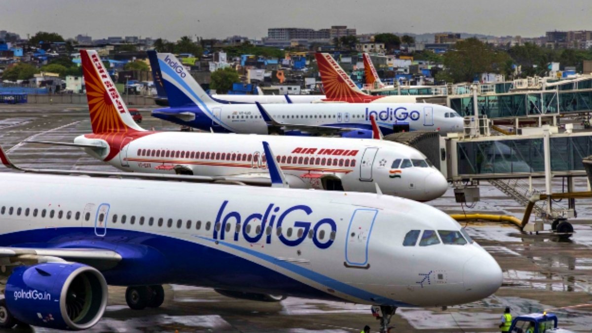 Government advised airlines to keep balance between higher and lower prices in fixing airfare