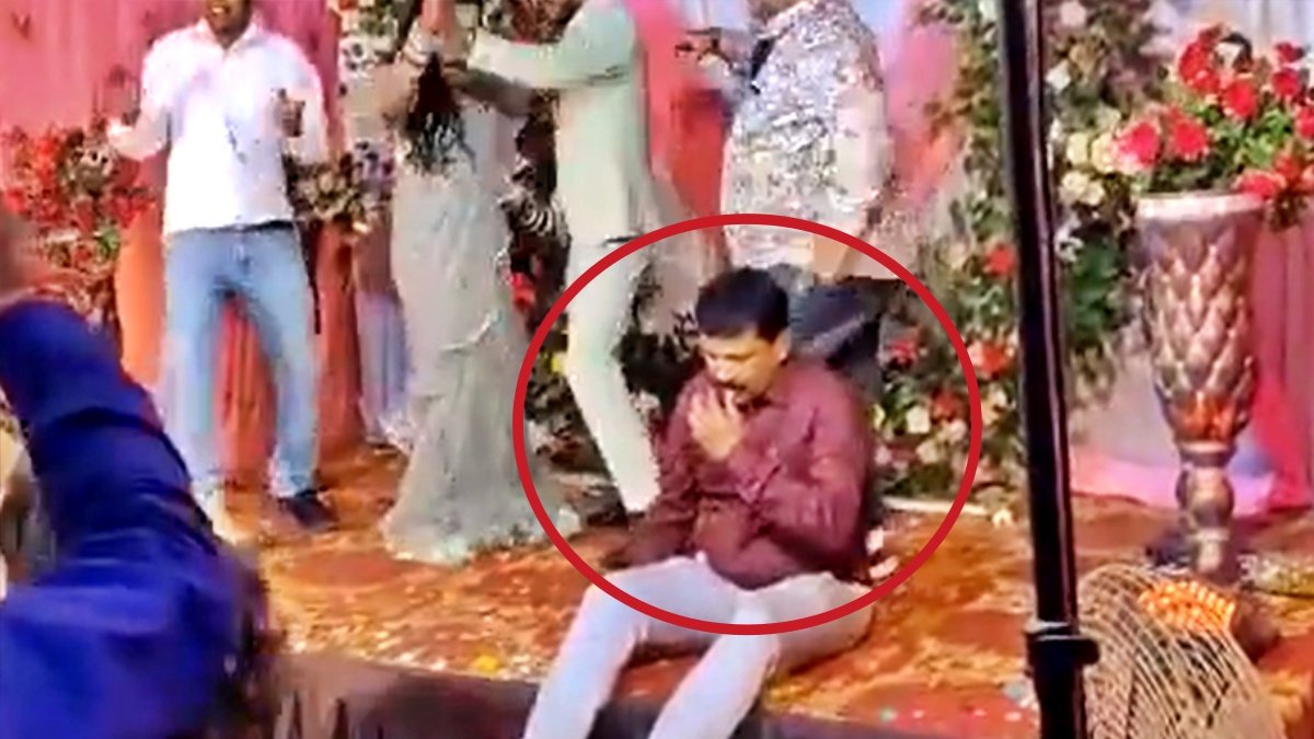 Death due to Heart attack on stage while dancing during marriage, video viral