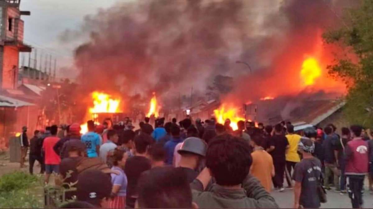 Violence broke out in Manipur, curfew imposed in 8 districts, internet service suspended for 5 days