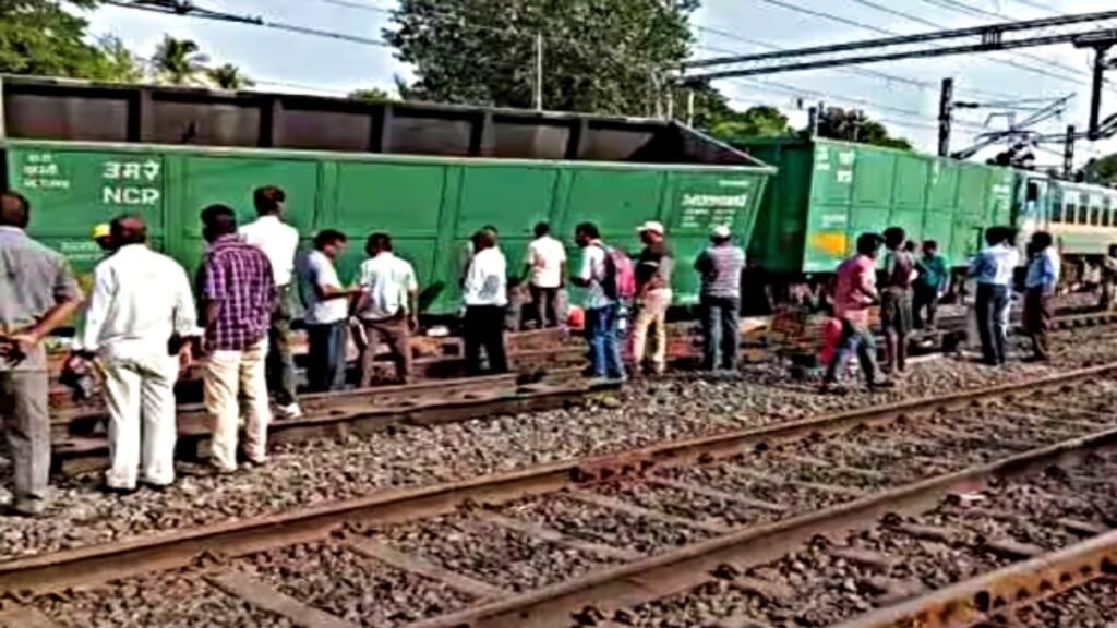 Six laborers died after being hit by train in Jajpur