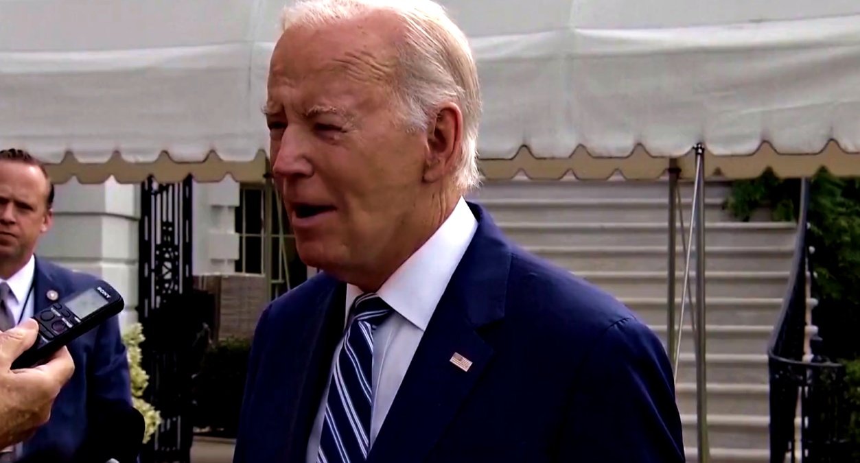 Biden’s verbal slip-up, forgetting  name of Ukraine, said- Putin is losing the war in Iraq