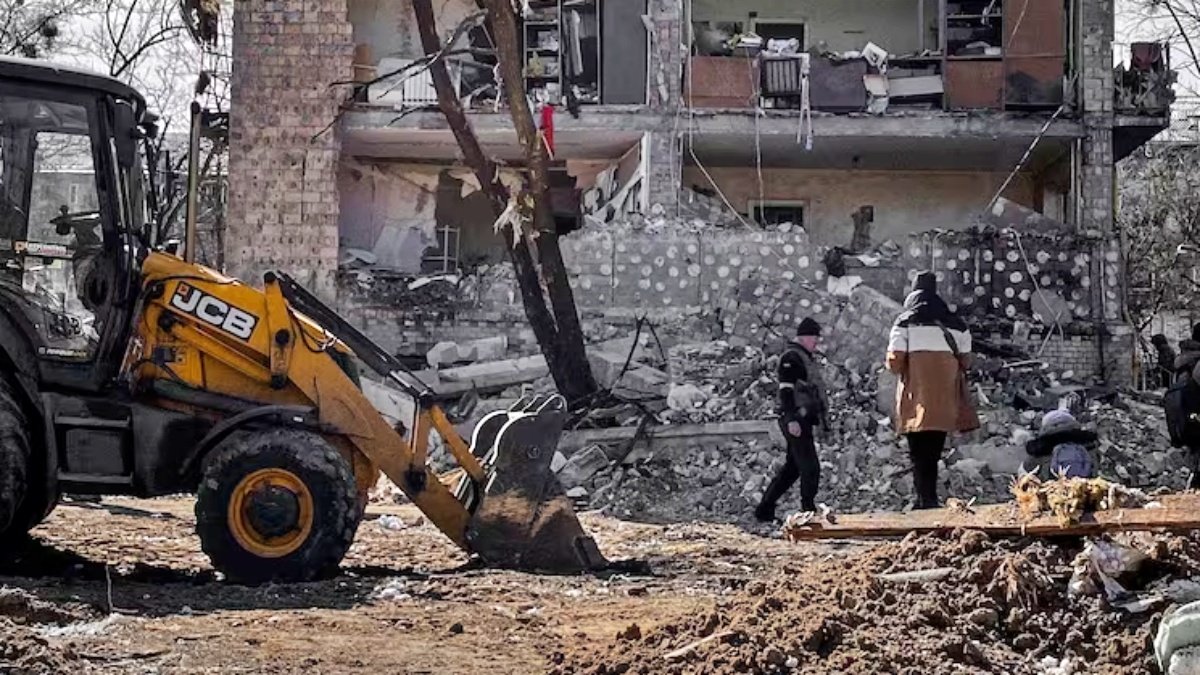 150-year-old Hindu temple demolished in Karachi, terming it a dangerous structure