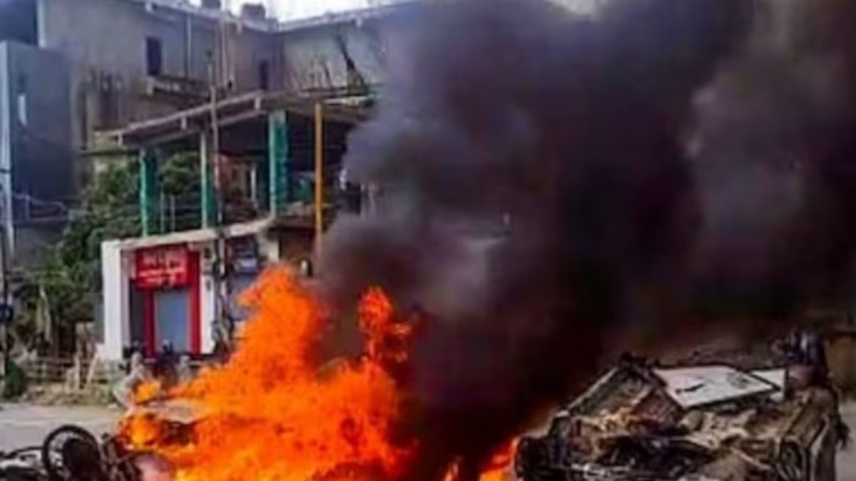 Violence broke out again in Manipur’s Bishnupur district, two people died