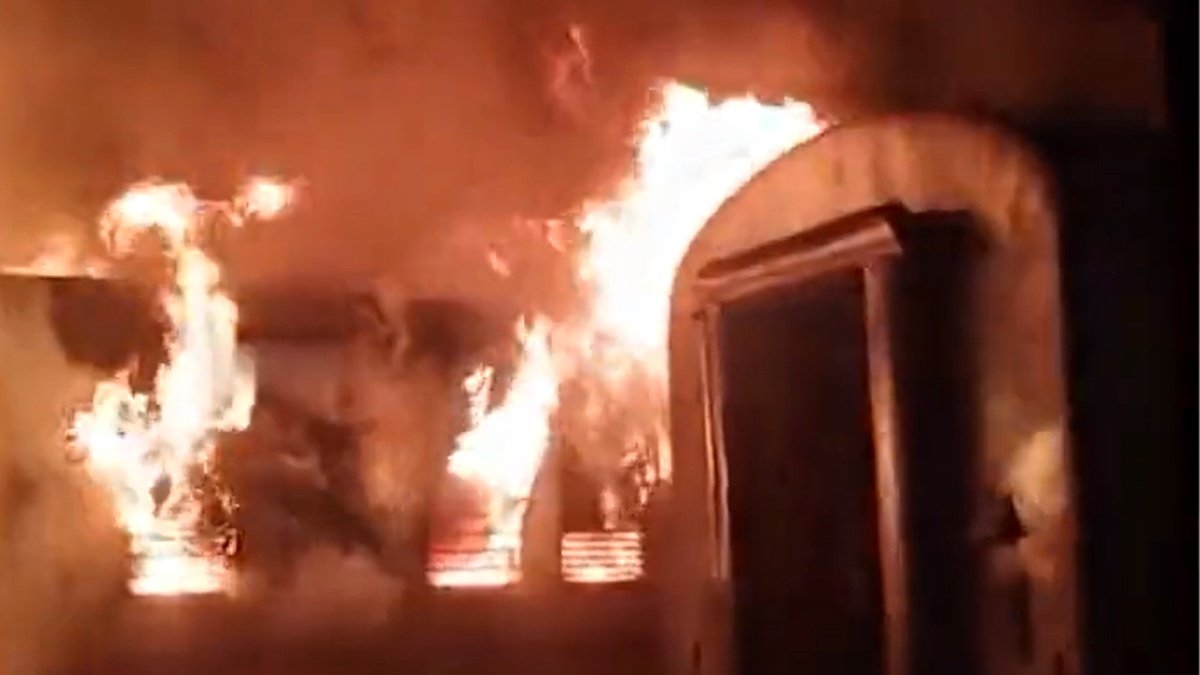 Bharat Gaurav train catches fire near Rameswaram, 8 UP pilgrims killed