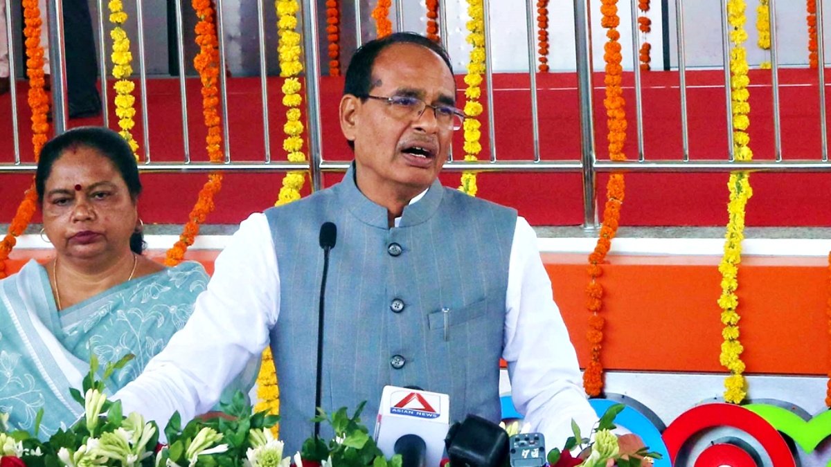 CM Shivraj announces 35% reservation for women in government jobs, Rs 450 gas cylinders, and Rs 250 Rakhi gift for sisters