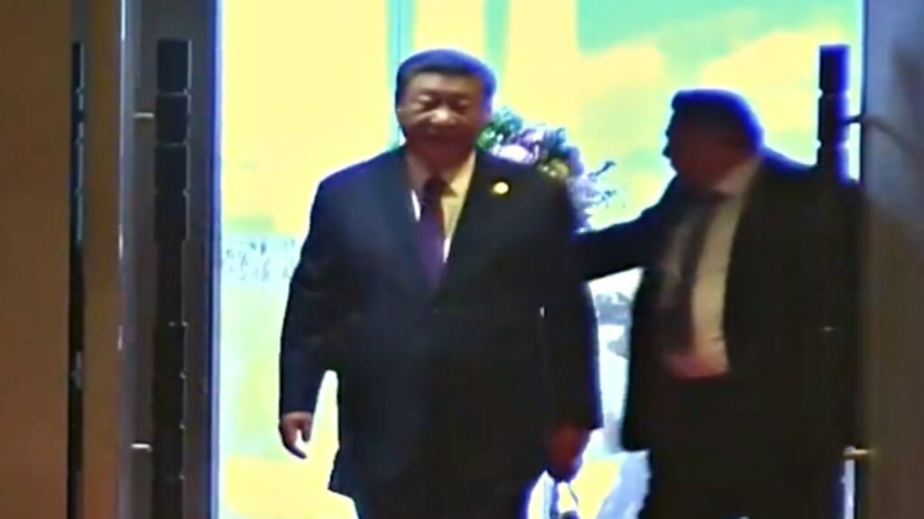 Chinese President Xi Jinpings bodyguard stopped