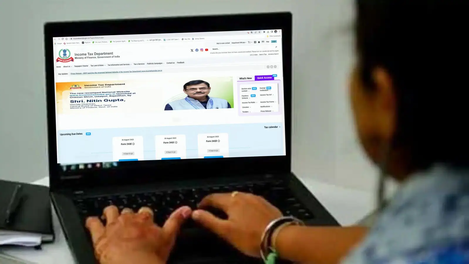 Income Tax Department Warns of ₹10 Lakh Penalty for Non-Disclosure of Foreign Assets in ITR