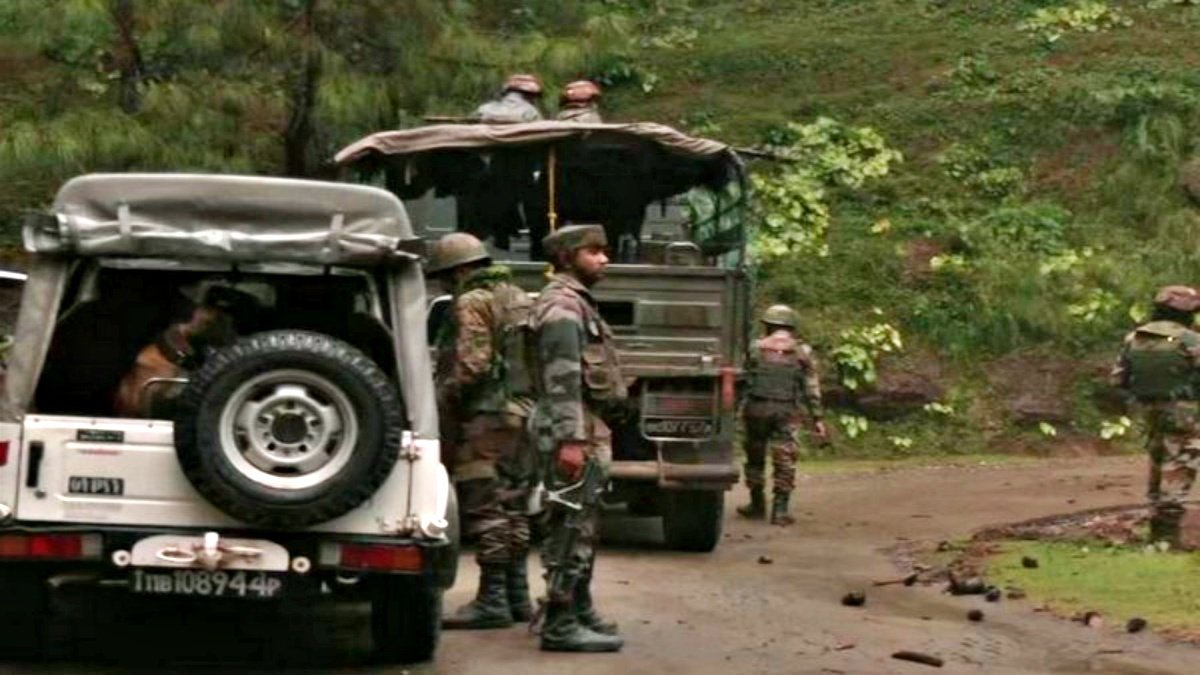 Terrorists kill three security personnel, including two Sena Medal awardees, in Anantnag