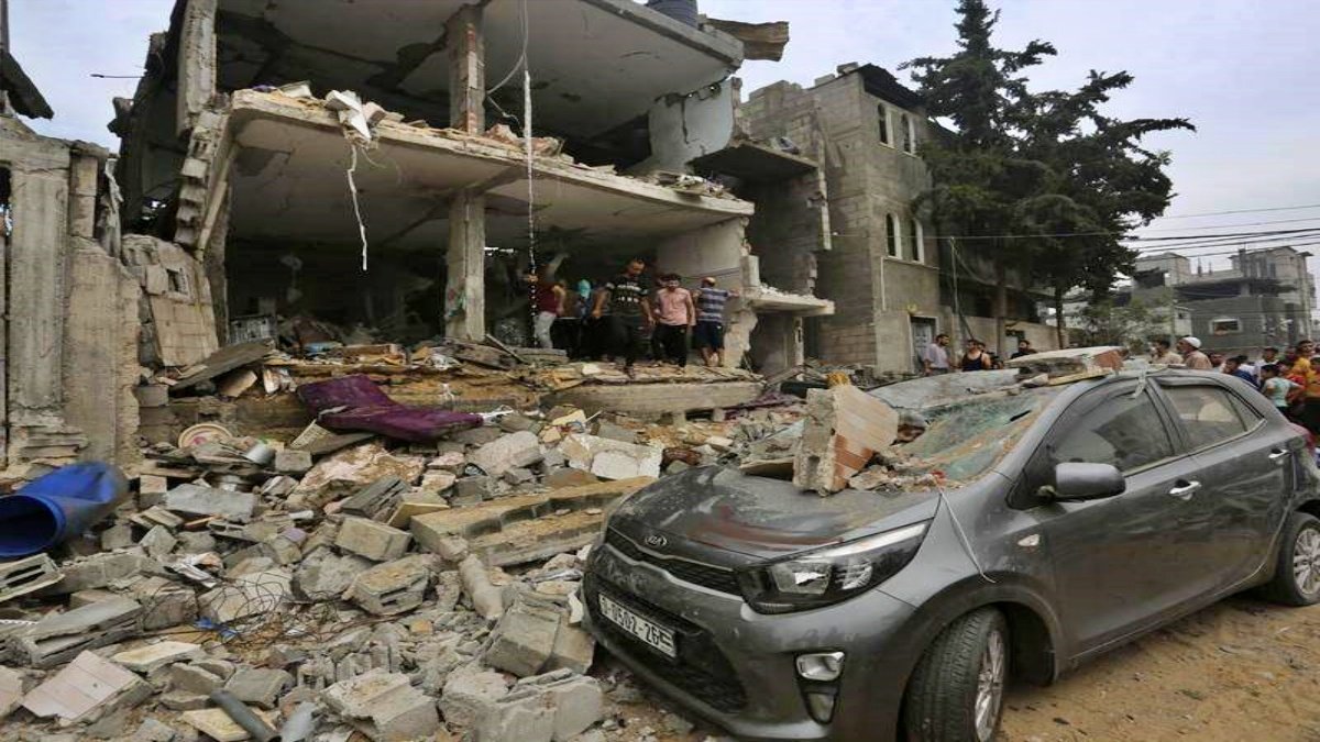 Israel intensifies attacks on Gaza hospitals amid rising death toll of children