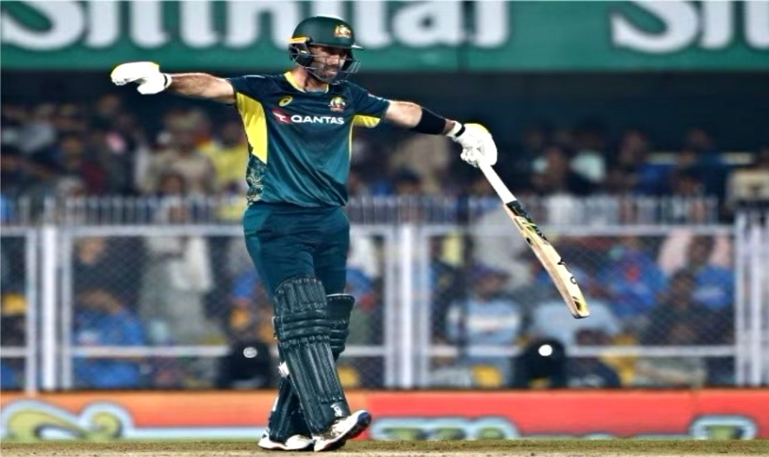 Maxwell’s unbeaten 104 helps Australia chase down 223 and win the third T20 against India