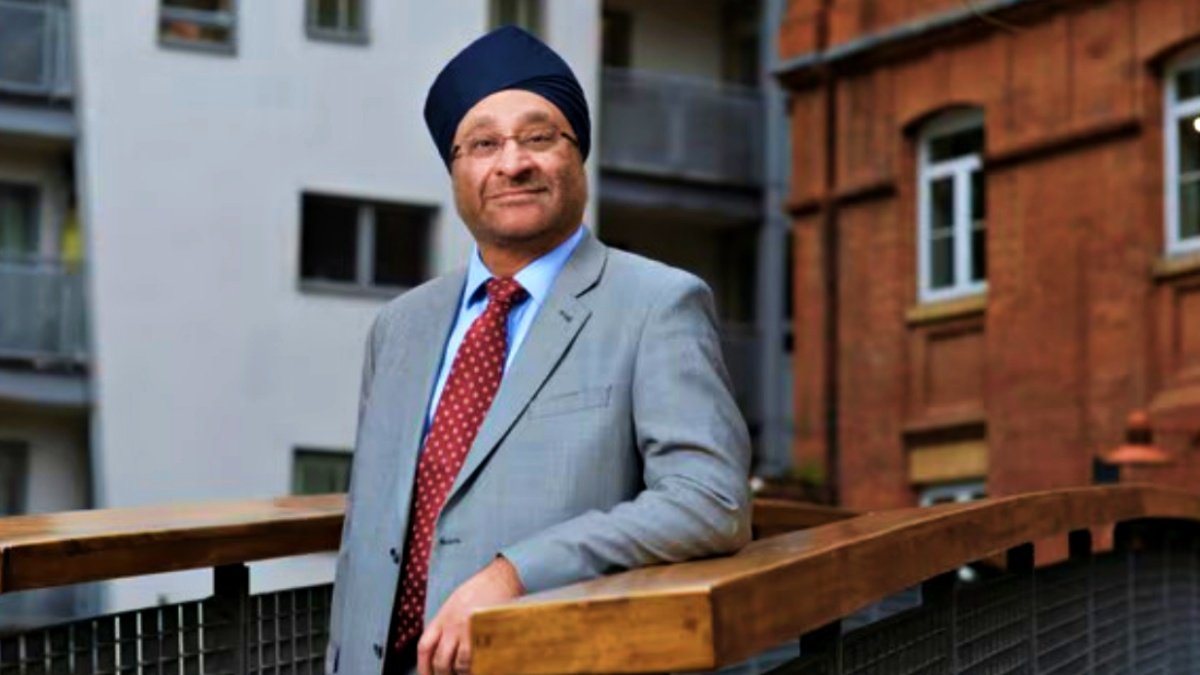 King Charles III honors Indian-origin Dr. Amritpal Singh Hangin with a knighthood