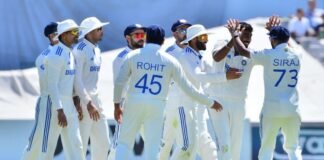 India win second Test by seven wickets