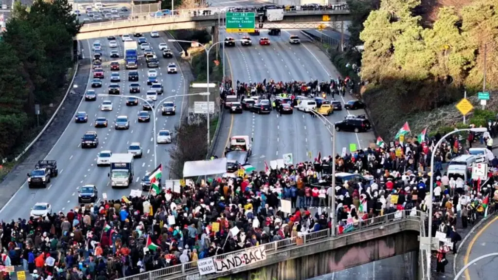 block highway in Seattle