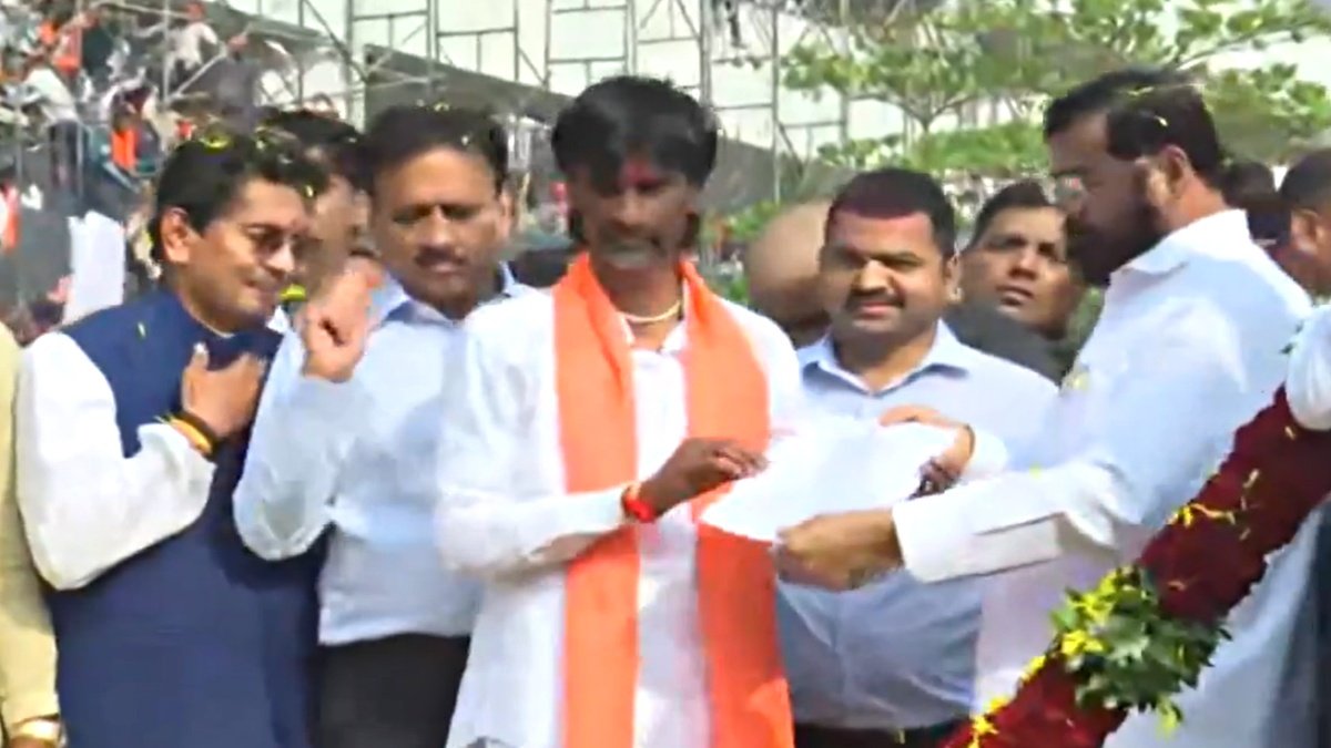 Maharashtra government agrees to Maratha reservation demands after hunger strike