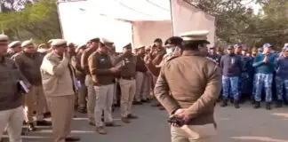 Police Prepare to Block Farmers