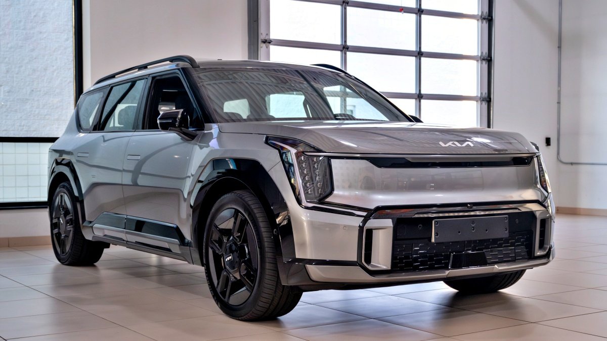 Kia EV9: South Korea’s Electric Marvel, Expected Price Range, and Launch Timeline