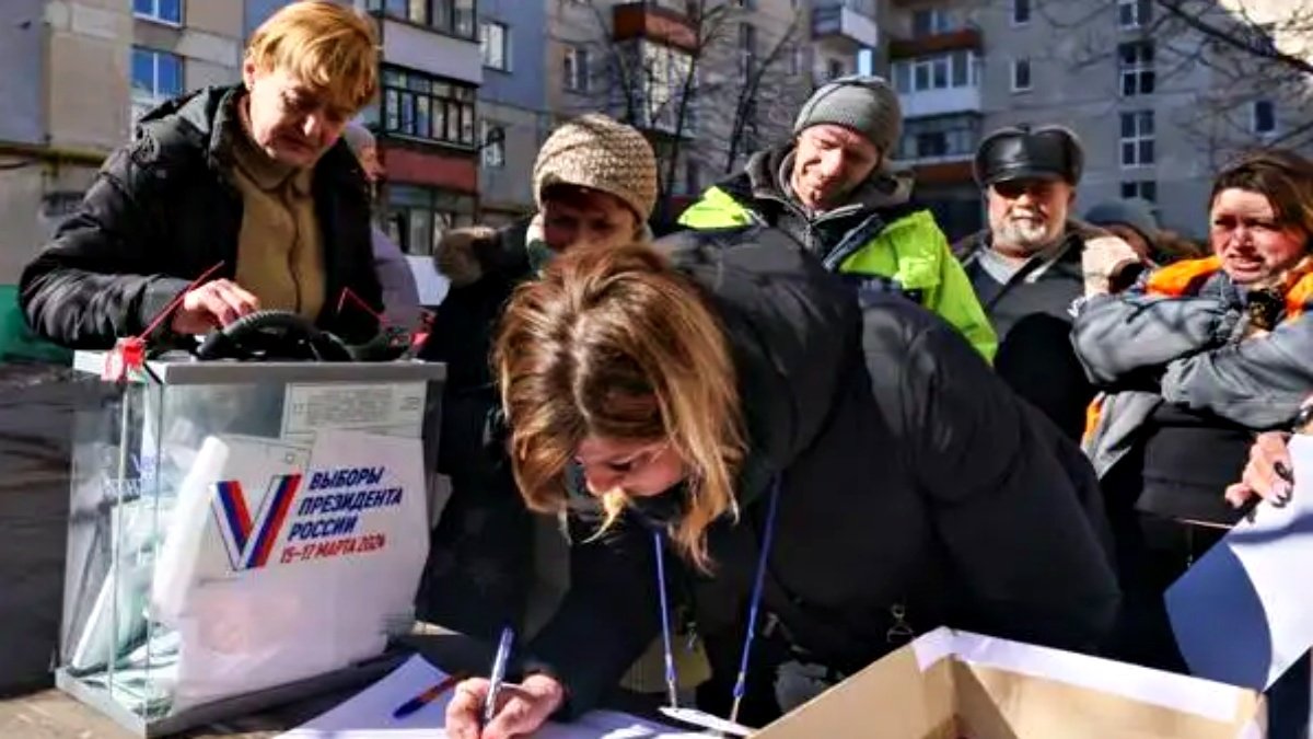 Russia’s Presidential Election Amid Predictions of Putin’s Continued Reign