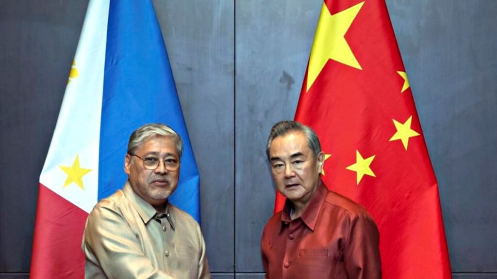 Wang Yi met with Philippine Foreign Secretary