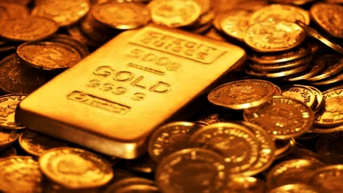 Gold Shines Bright in 2025: 33% Rally Beats Stocks—Should Investors Buy More?