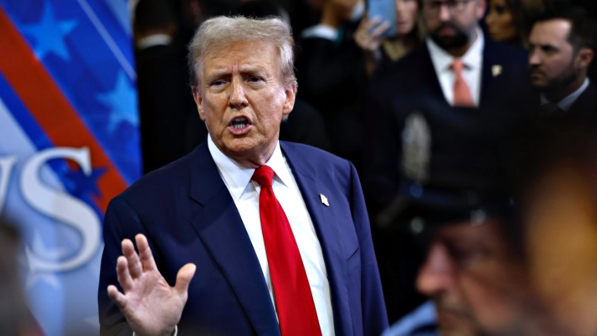Gunfire Incident Near Trump Sparks Concern in Florida; Investigation Underway