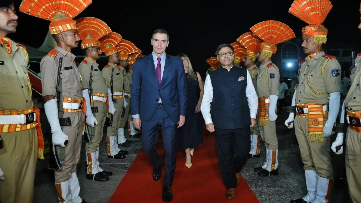 Spanish President Pedro Sanchez Joins PM in Gujarat to Strengthen India-Spain Ties and Launch Mega Defense Project