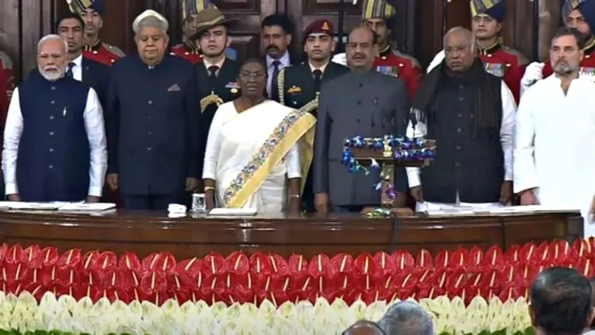 President Murmu Kicks Off 75th Constitution Anniversary: Calls for Justice, Equality, and Development by 2047
