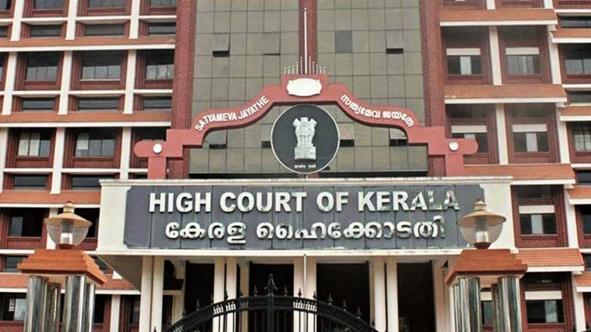 Kerala High Court Upholds Right to Protest: Waving Black Flags Not Illegal or Defamatory