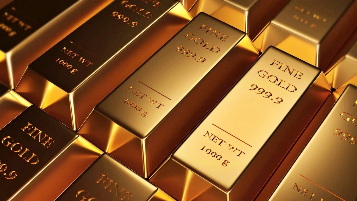 Gold Prices Decline on MCX as Stronger Dollar Dampens Bullion Demand