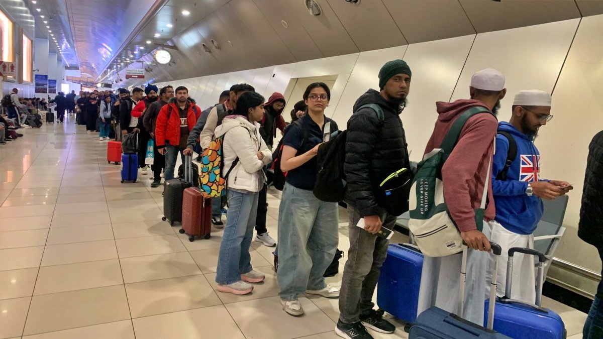 Stranded in Kuwait: 60 Indian Passengers Stuck for 13 Hours Amid Emergency Landing