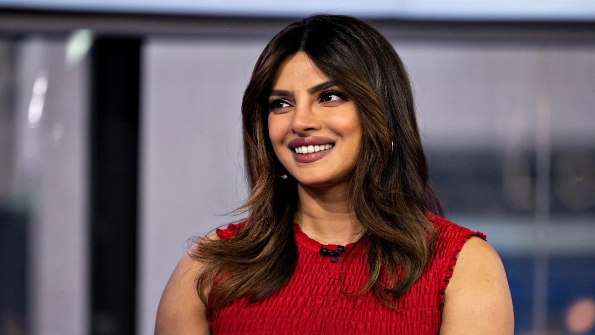 Priyanka Chopra’s Bollywood Comeback? Actress in Talks for SS Rajamouli’s Mega-Project SSMB 29 with Mahesh Babu