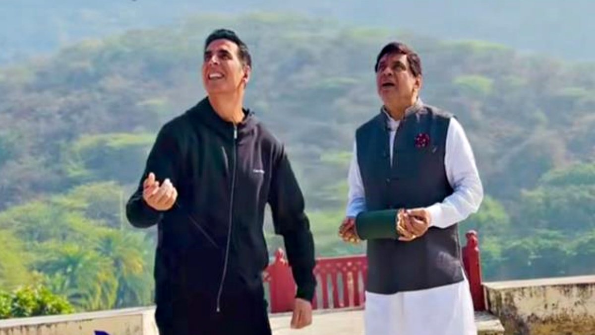 Akshay Kumar Spreads Makar Sankranti Joy on ‘Bhoot Bangla’ Sets with Paresh Rawal