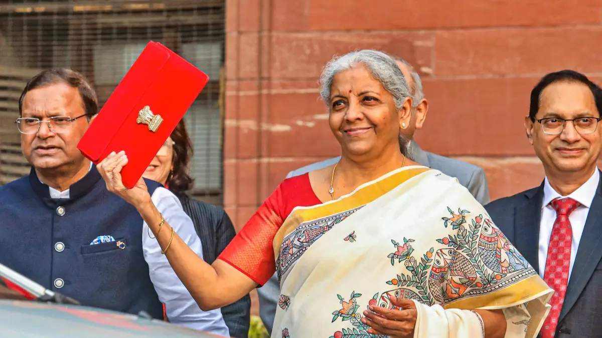 Sitharaman Extends Tax Filing Window to 4 Years, Rewards Honest Taxpayers