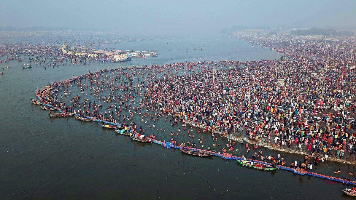 Maha Kumbh 2025 Concludes with Grand Maha Shivratri Snan: A Spiritual Spectacle of Faith and Devotion