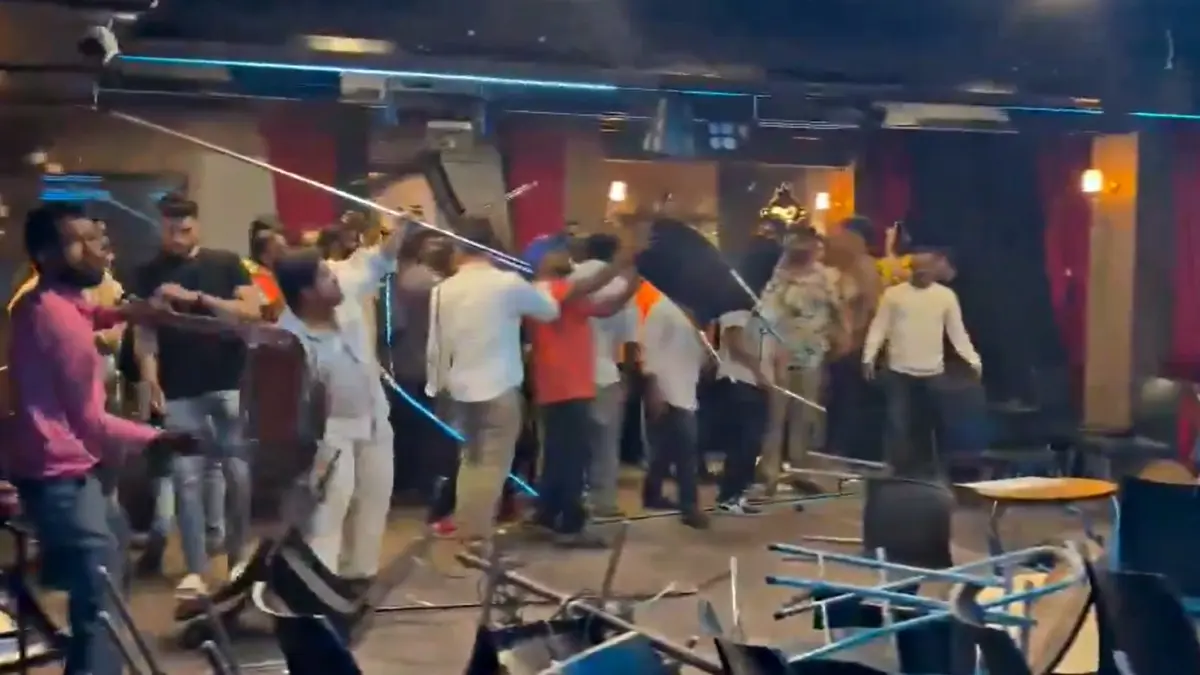 Shiv Sena Workers Vandalize Comedy Club Over Kunal Kamra’s Remarks on Eknath Shinde