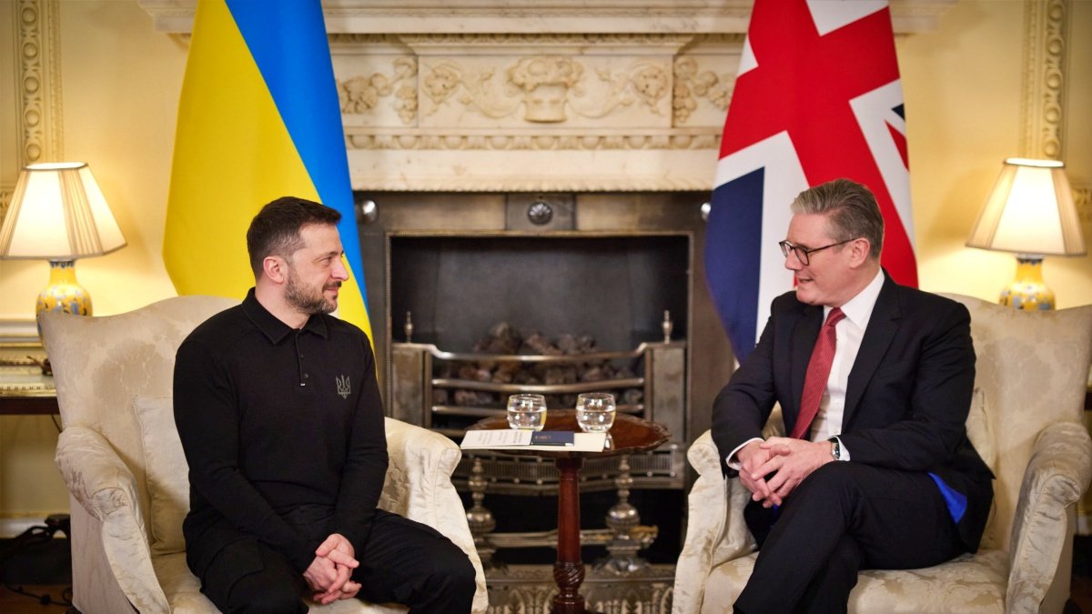 Zelensky Meets UK PM Starmer: Loan Deal Signed, Commitment to Ukraine Reaffirmed