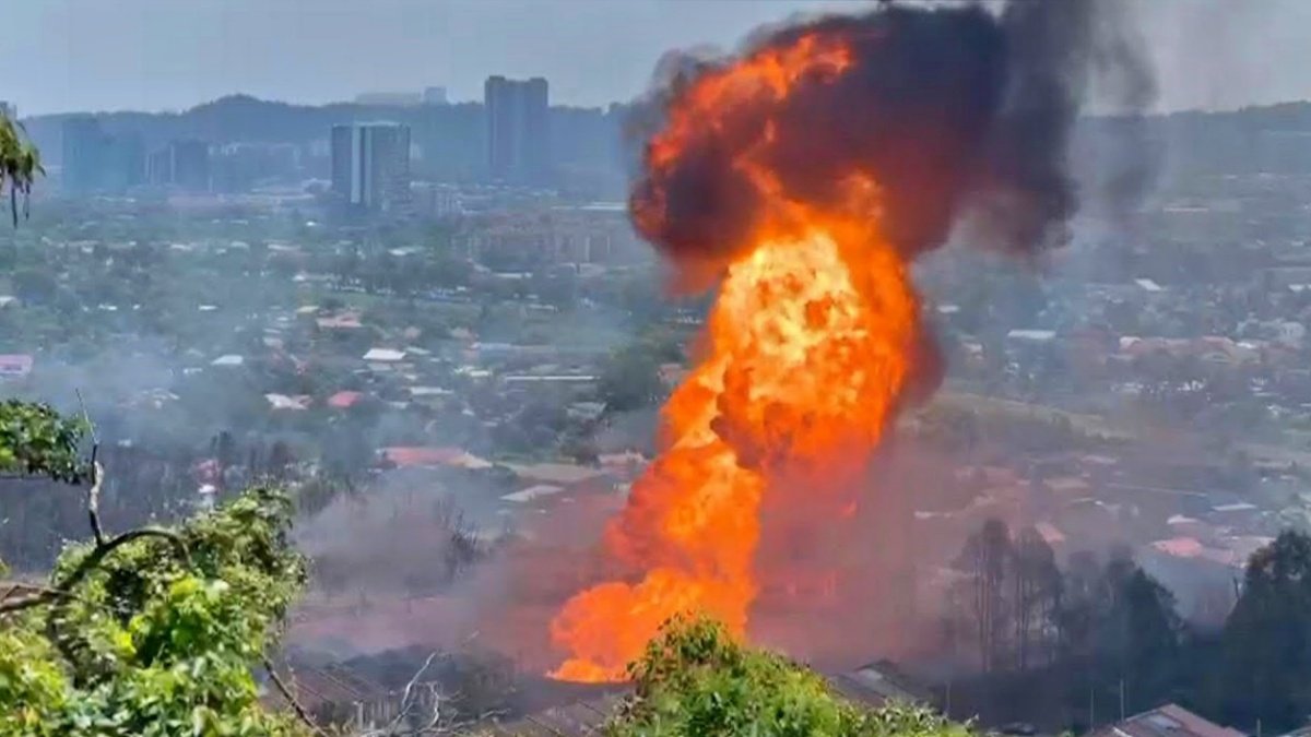 Massive Gas Pipeline Explosion Near Kuala Lumpur Injures 33, Triggers Evacuations