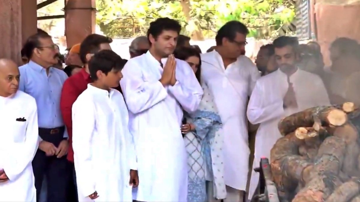 Manoj Kumar’s Last Rites Held with State Honors: Bollywood Pays Emotional Farewell to a Legend