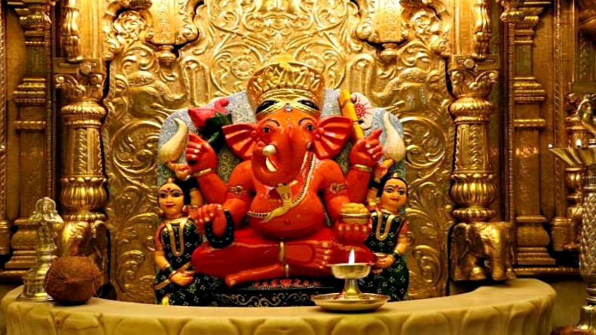 Siddhivinayak Temple Reports Record ₹133 Crore Revenue in FY 2024-25