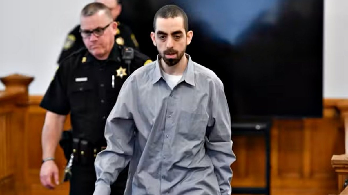 Salman Rushdie Attacker Hadi Matar Gets 25 Years for Brutal 2022 Stabbing