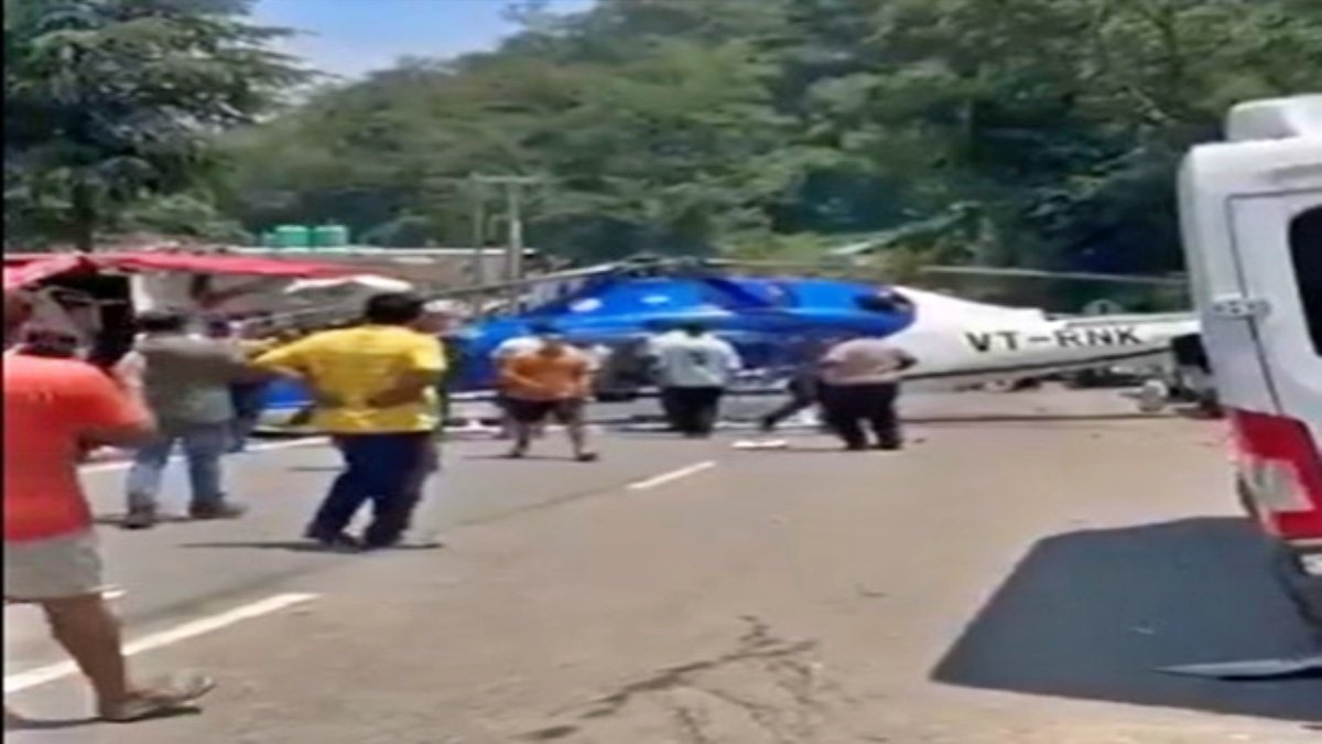 Helicopter Makes Emergency Landing on Kedarnath Highway; All Passengers Safe